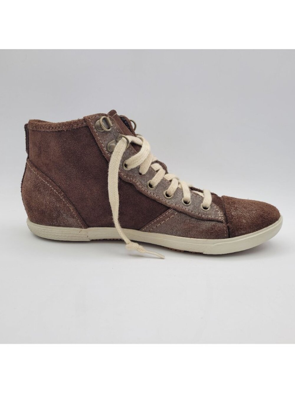 Timberland Womens Size 7.5 Sneakers Earthkeepers High Top Genuine Brown Leather - Picture 3 of 14